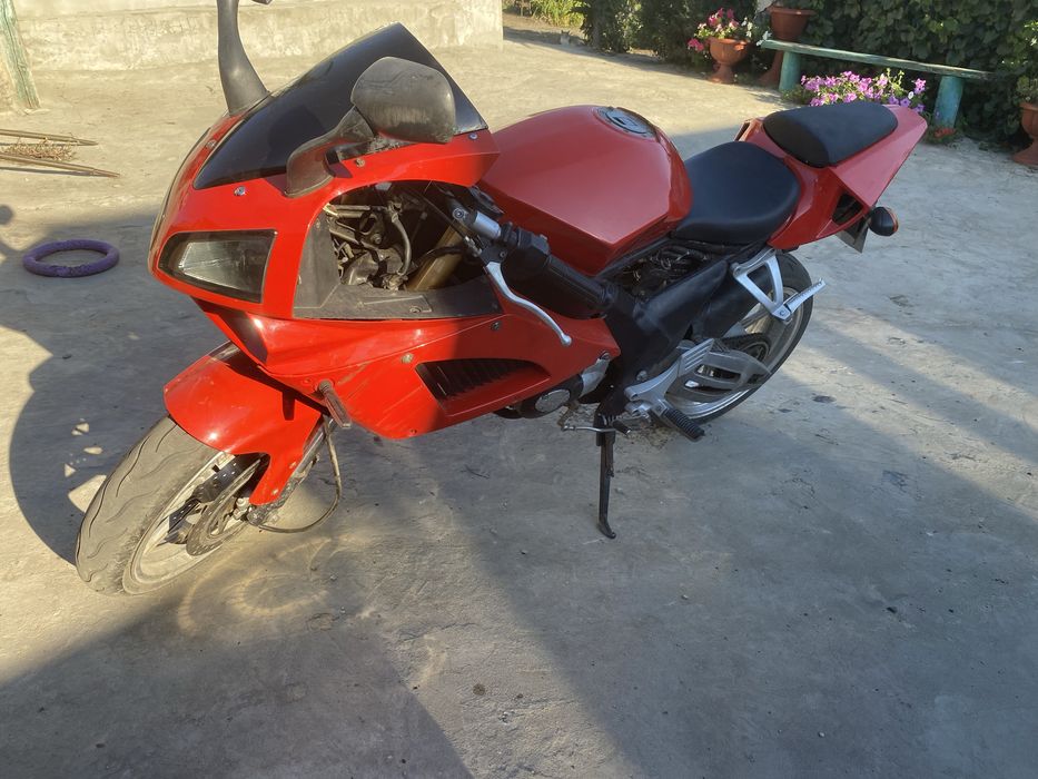 Продам Spark R-6