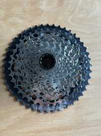 Kaseta SRAM FORCE XPLR  10-44 12rz