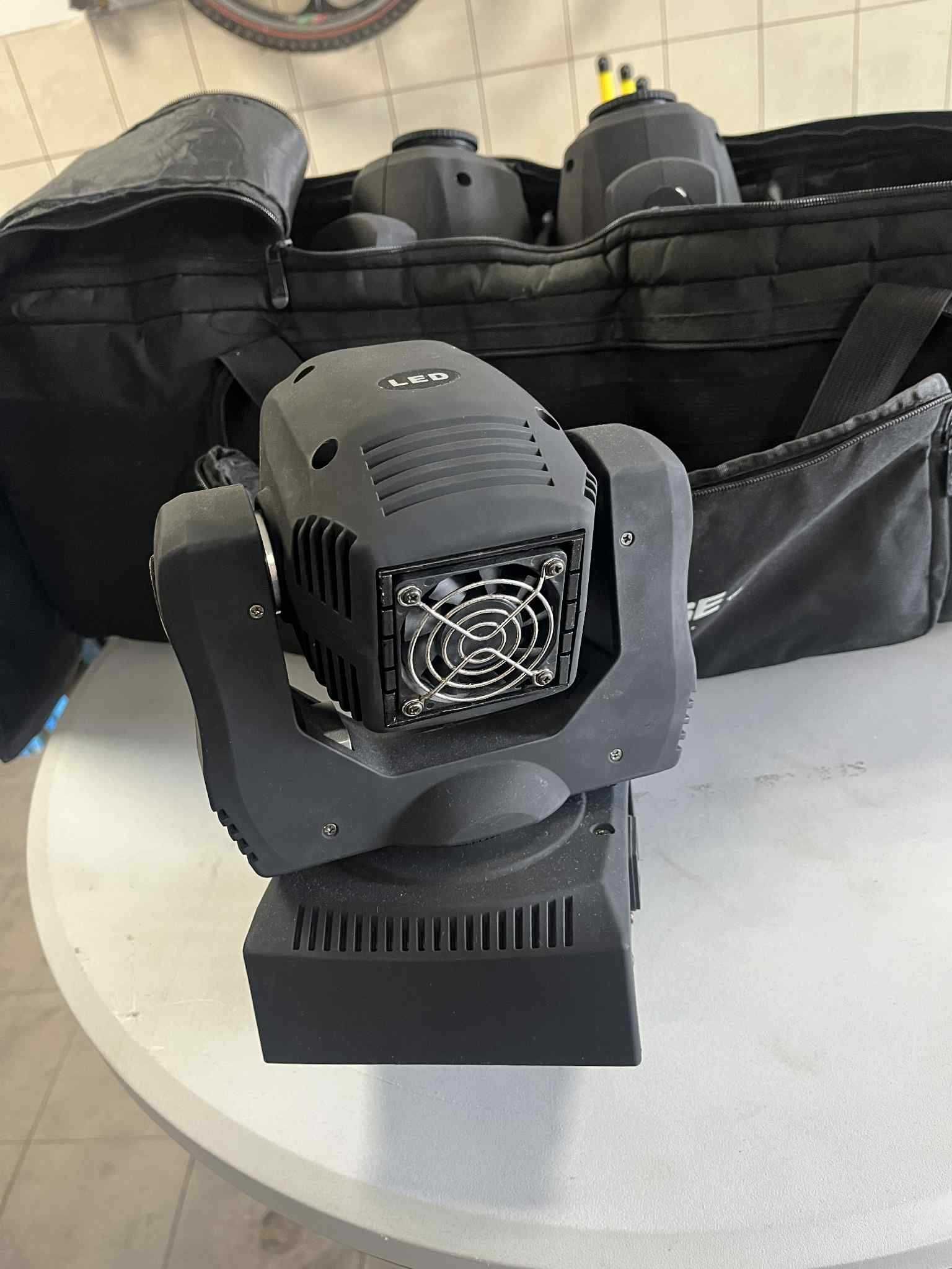 Głowy Ruchome (4 sztuki) Fractal Mini Led Gobo Spot 60W