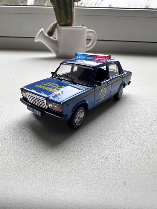 ВАЗ-2107 ДПС України 1/43 Deagostini