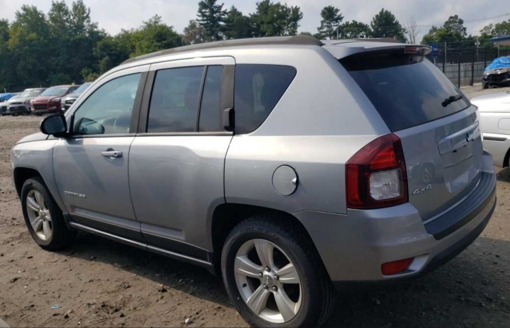 Комплект Крило Бампер  Фара Капот Джип Компас  Jeep Compass Разборка