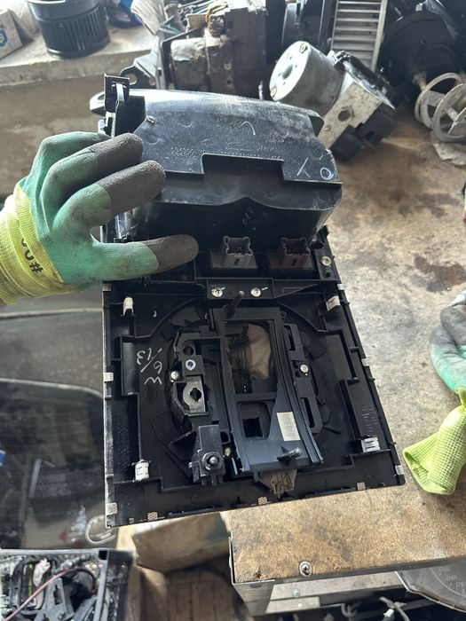 Консоль пепельница часы селектор инфинити fx35 fx45