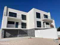 Casa / Villa T4 em Nossa Senhora da Piedade de 218,00 m2