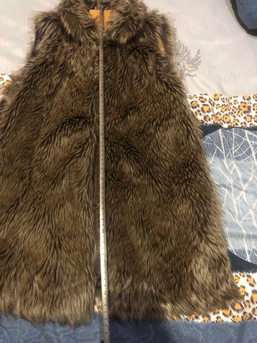 Жилетка зі штучного хутра