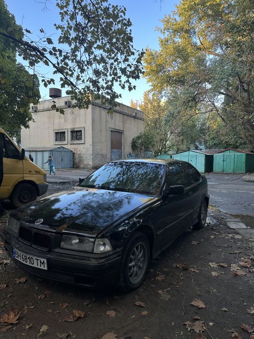 BMW Compact e36 1997г 1.8
