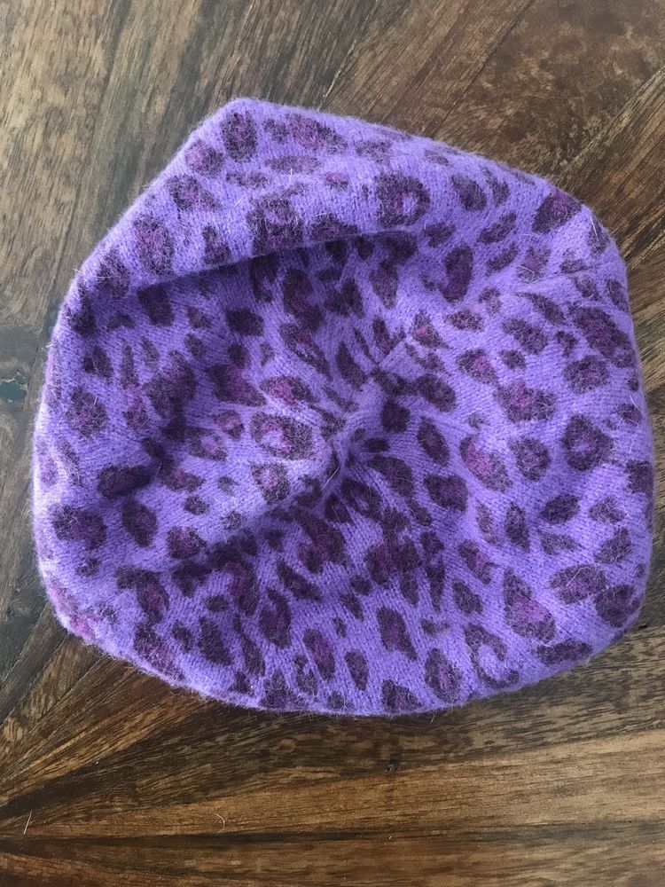 Gorro de lã roxo padrão leopardo