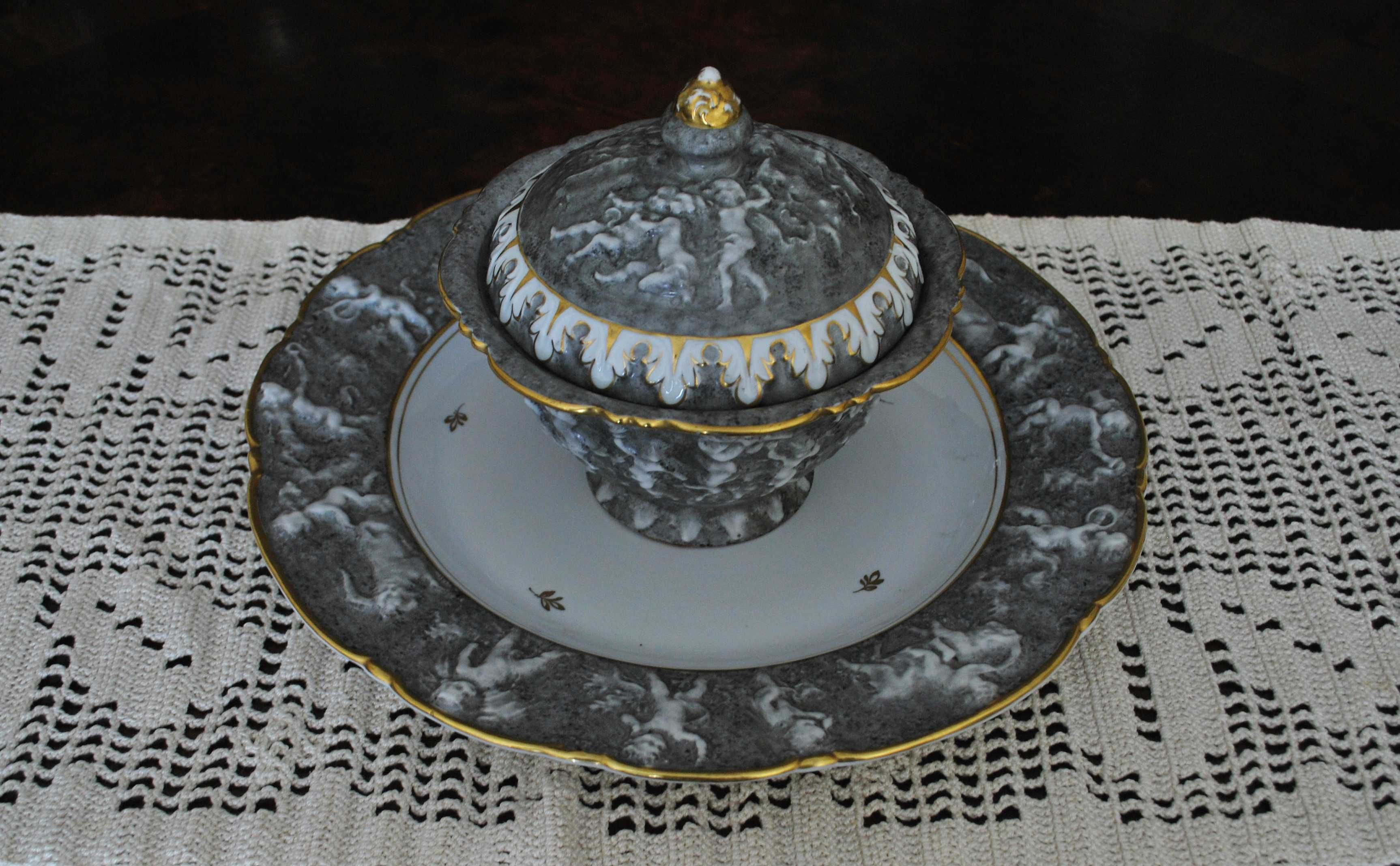 Centro de mesa – Prato e Bomboneira – Porcelana N coroado