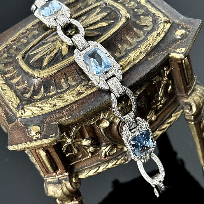 Srebrna bransoletka z Akwamarynami Art Deco z ok. 1920 roku, próba 800