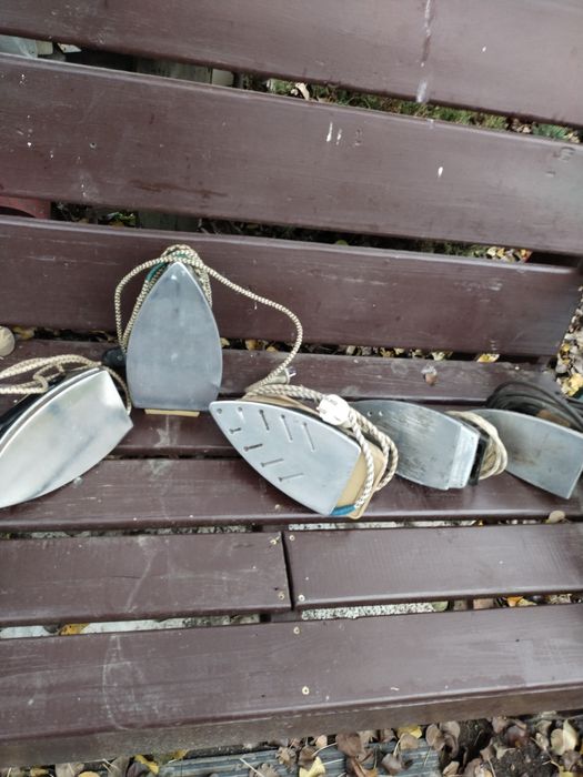 Продам  электро утюги