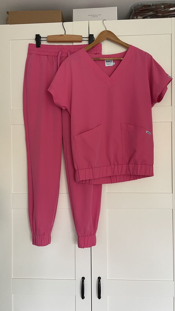 Scrubs NAU Uniforms M