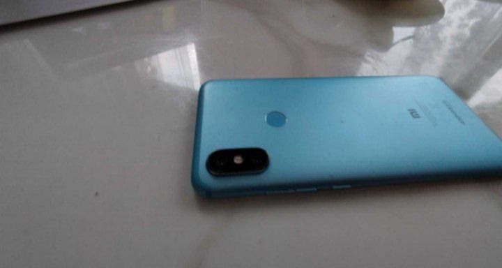 Продам Xiaomi mi a2 в отлічном состояние