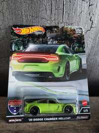 Hot Wheels Premium Dodge Charger