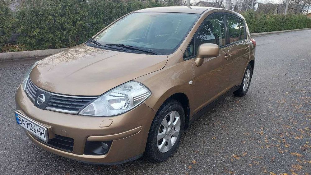 Продам Nissan Tiida 2008 1.6 Нісан Тііда