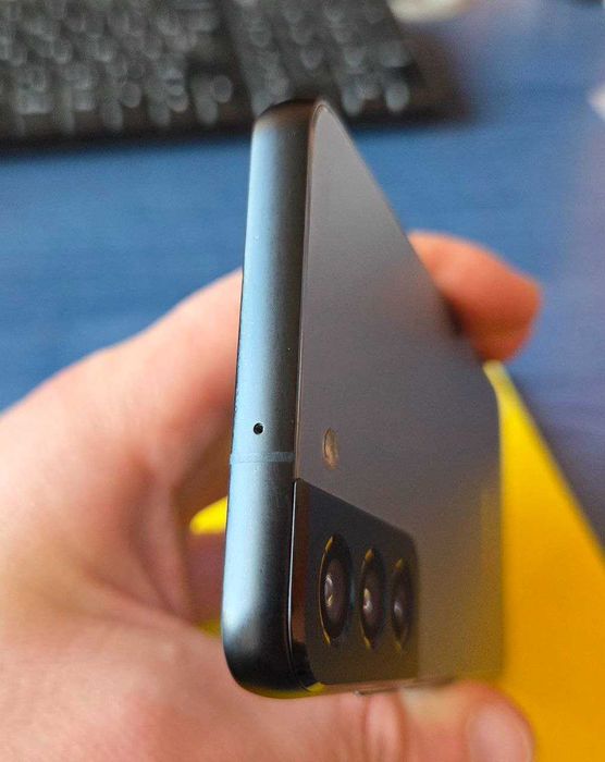 Смартфон Samsung Galaxy S22 256gb Android 16 топова модель, флагман
