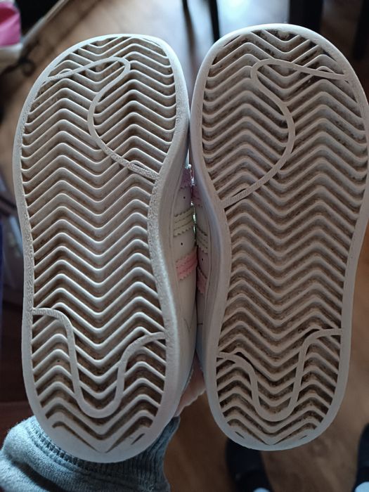 Półbuty adidasy dla dziewczynki Adidas superstar 26