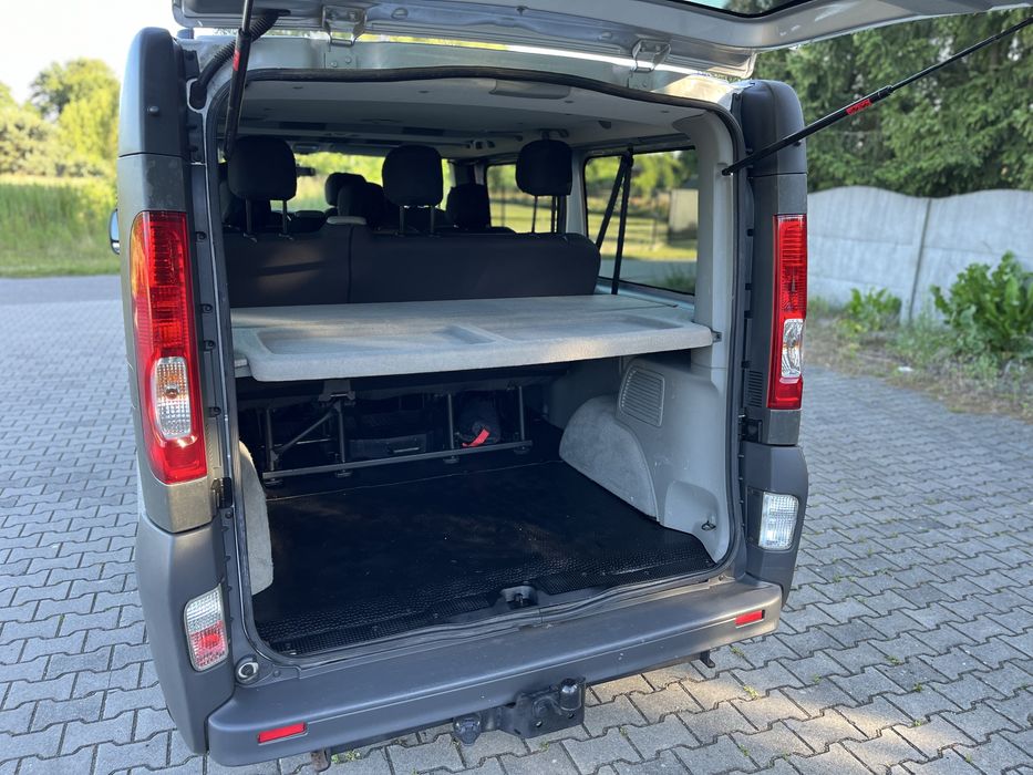 Wynajem busa 9 osobowego długoterminowy krótkoterminowy najem busy