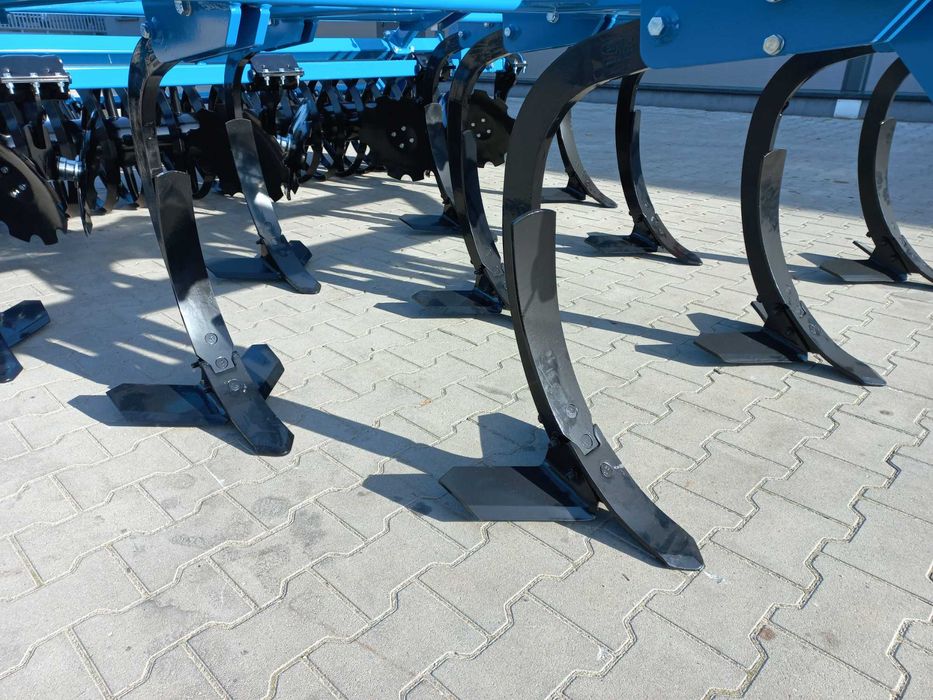 Agregat podorywkowy Culti 3 bezorkowy gruber kultywator wał rurowy