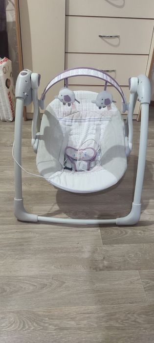 Гойдалка для немовлят
