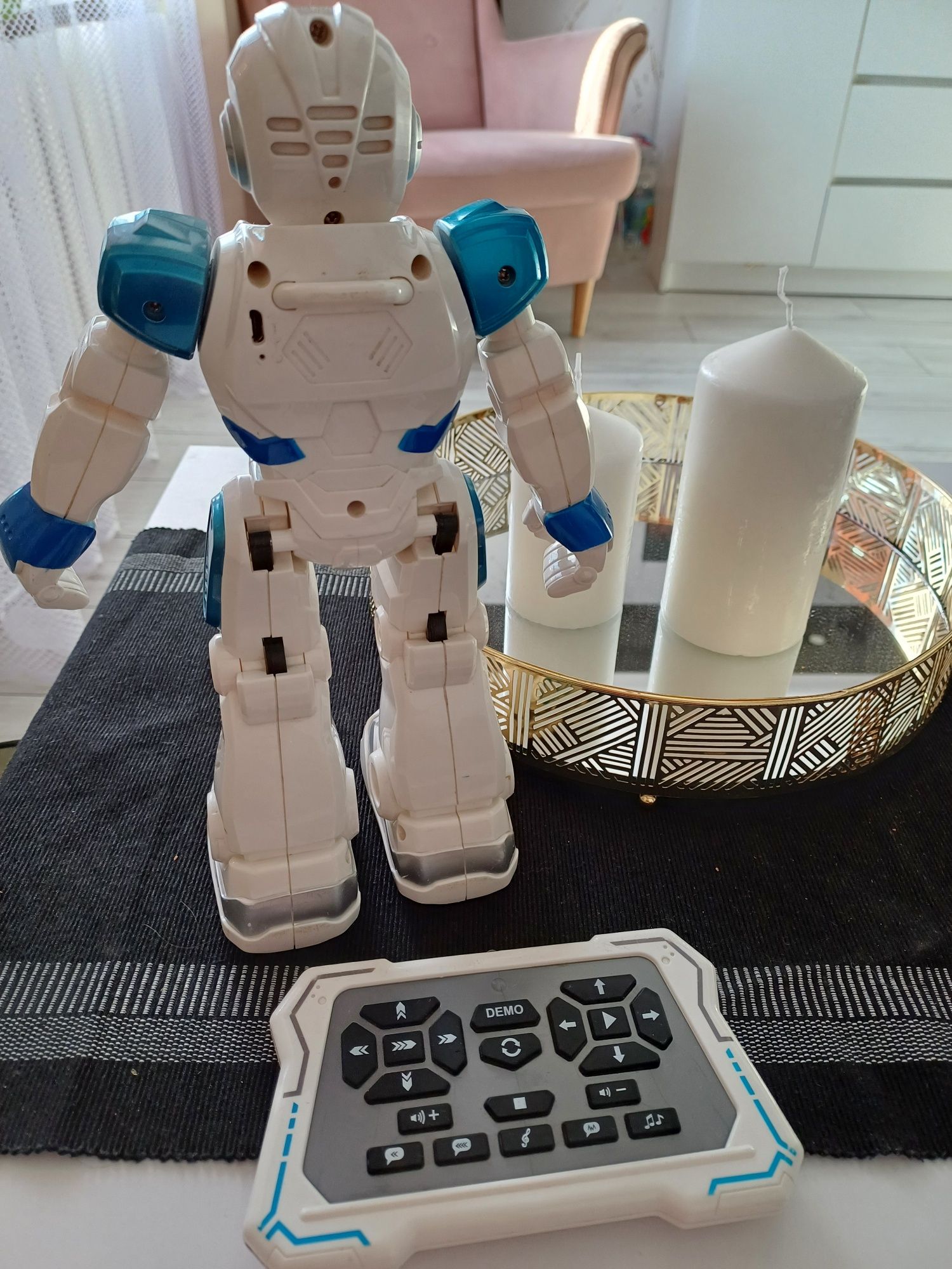 Robot knabo smart