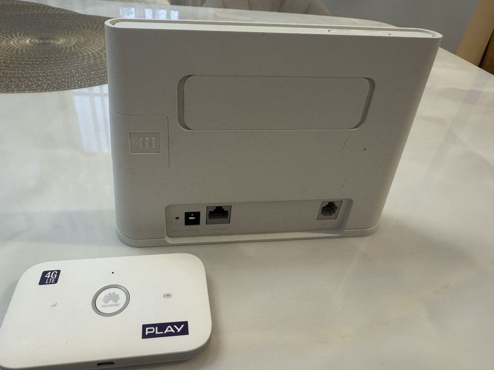 ROUTER bezprzewodowy HUAWEI plus Gratis
