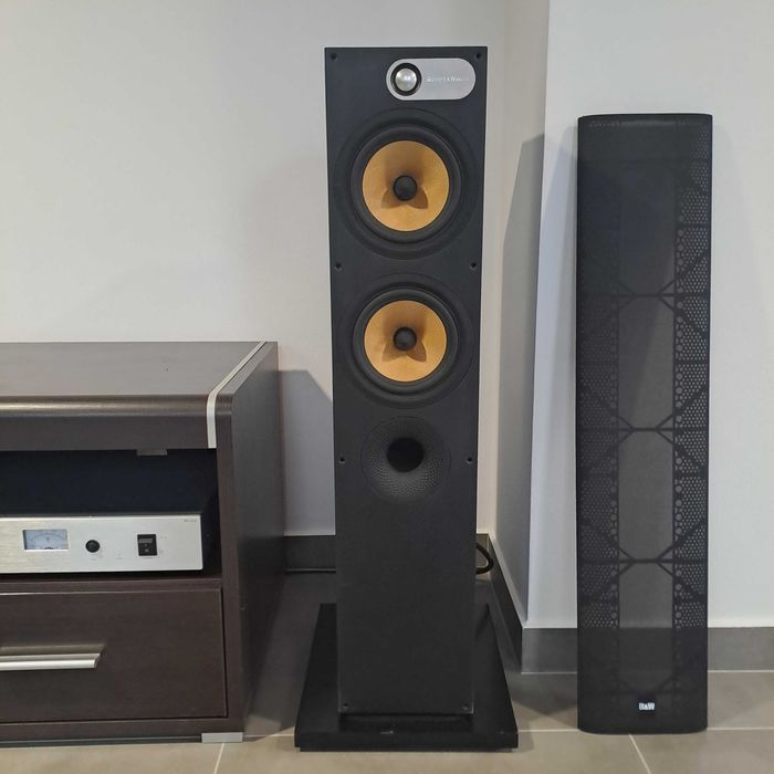 Kolumny głośnikowe BOWERS & WILKINS 684