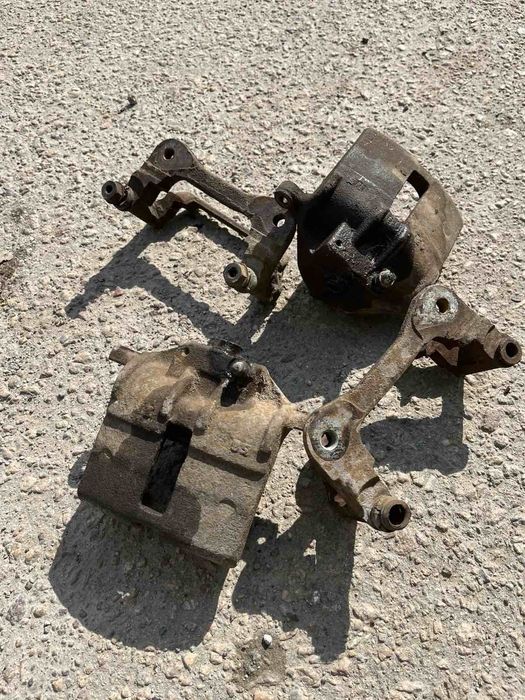 Суппорт передній Газель