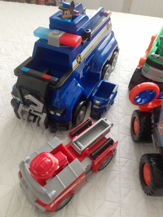 Zestaw aut Psi Patrol, John Deer i Czołg
