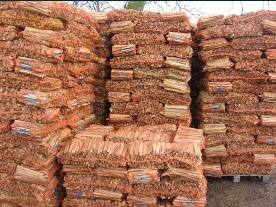 Tanie drewno,drzewo sosnowe suche rozpałkowe