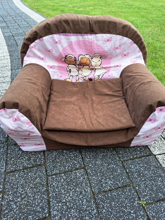 Fotel  z gąbki dzieciecy