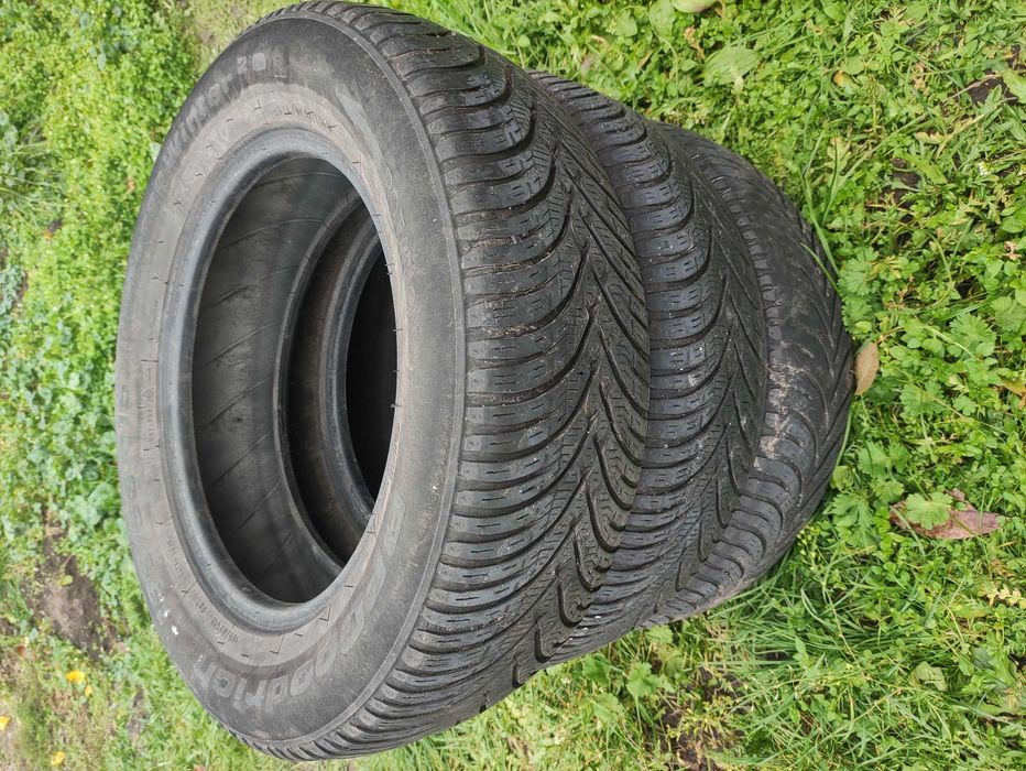 Ford Mondeo 1995 + В подарунок комплект запасних коліс на зиму