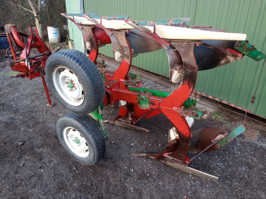 Pług akpil km 80 unia Ibis resor kverneland vogel noot