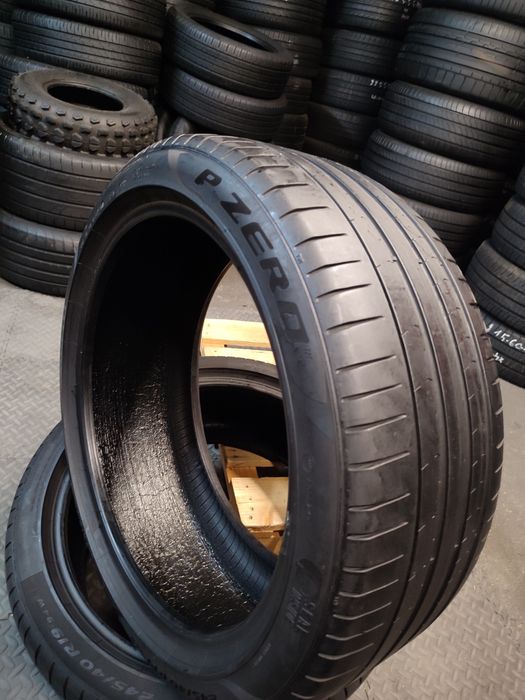 245/40/19 R19  √ Pirelli P Zero 94 W √