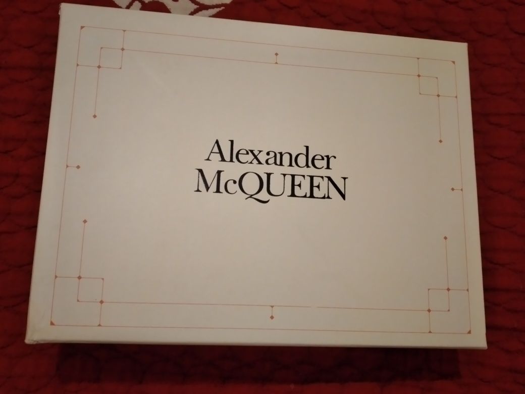 Alexander Mcqueen