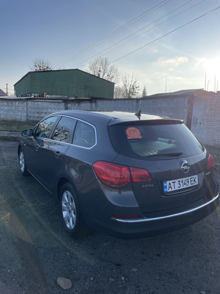 Opel astra j, опель астра