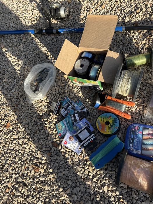 materiais de pesca, vendo tudo junto ! Ver todas as fotos