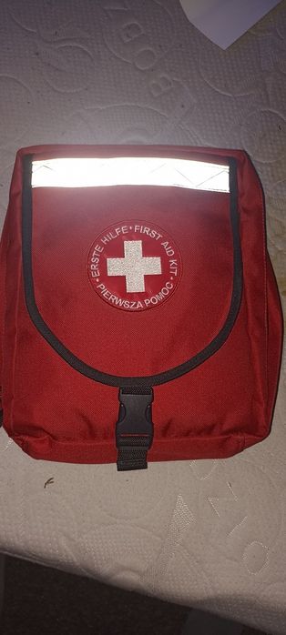 Sprzedam apteczkę plecakową