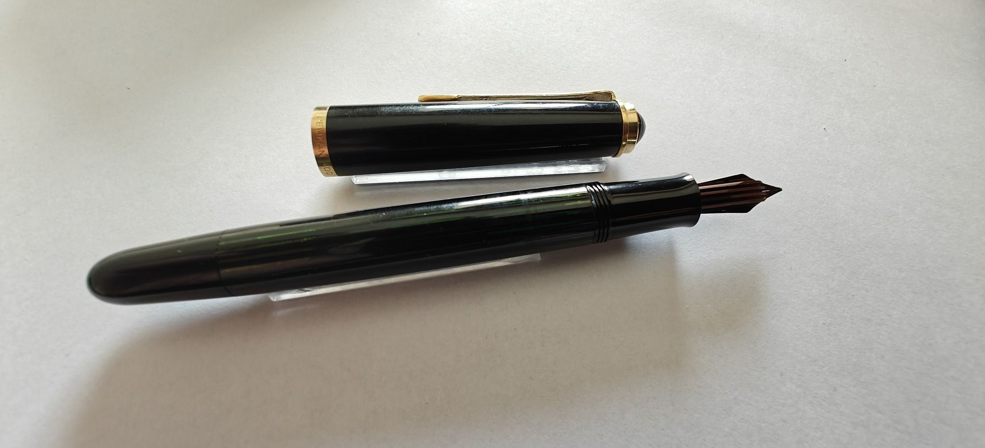 Pióro wieczne Pelikan 400 NN czarne Merz & Krell flex