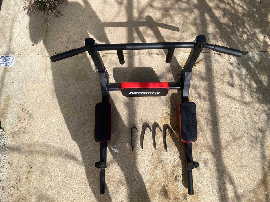 Estação de musculação de parede ONETWOFIT – COMO NOVA