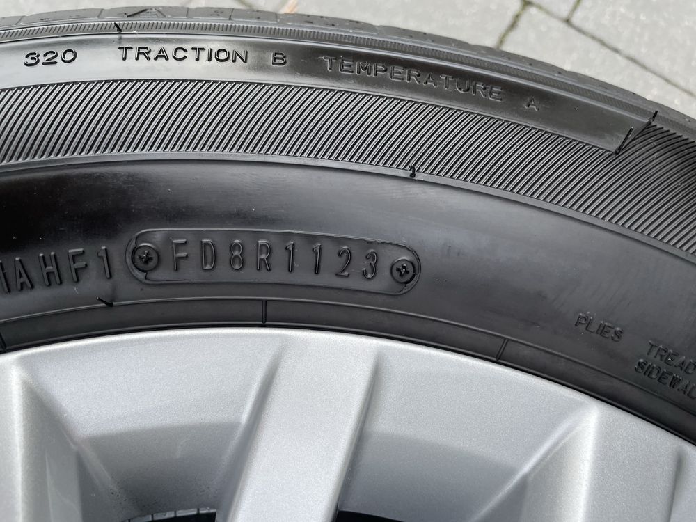 Koła letnie VW T-Roc Falken 215/60R16 ok 6mm