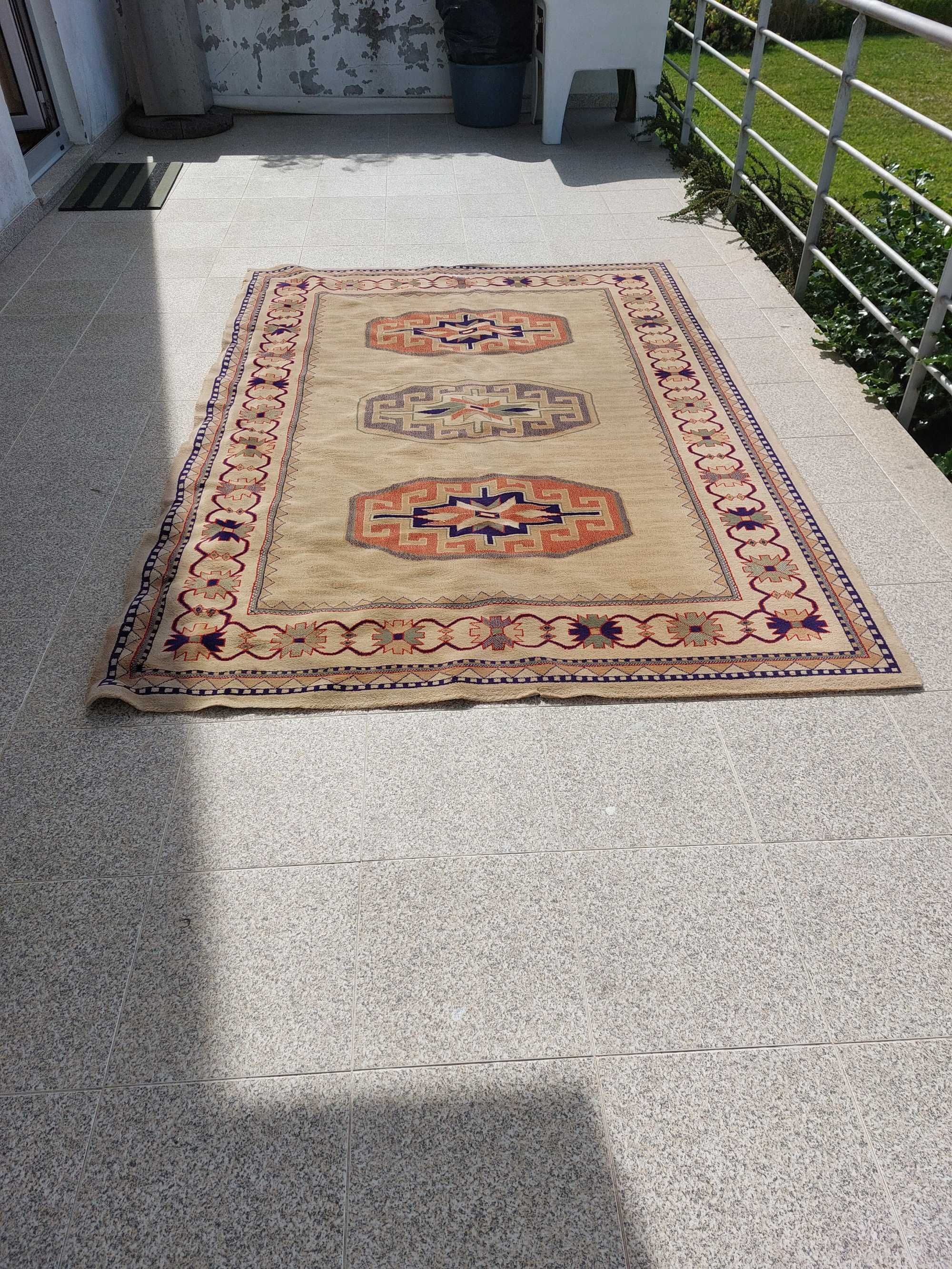 Conjunto carpetes usadas mas em bom estado