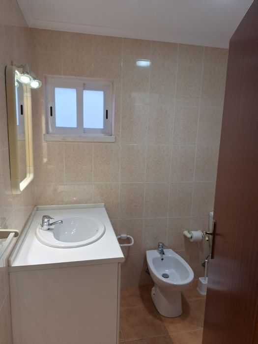 Arrenda se  T1 S.joao das lampas