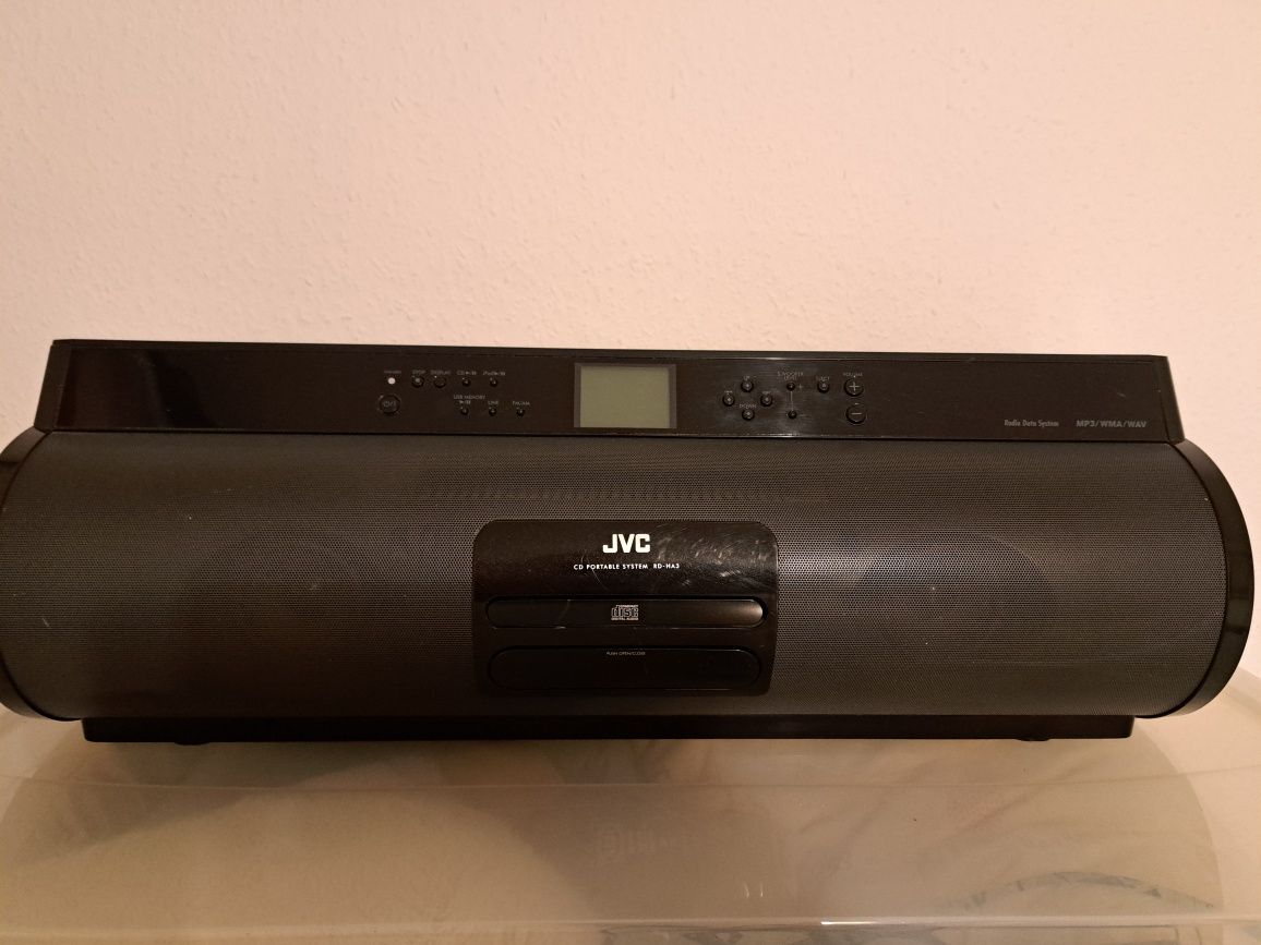 JVC  BOOMBOX z pilotem