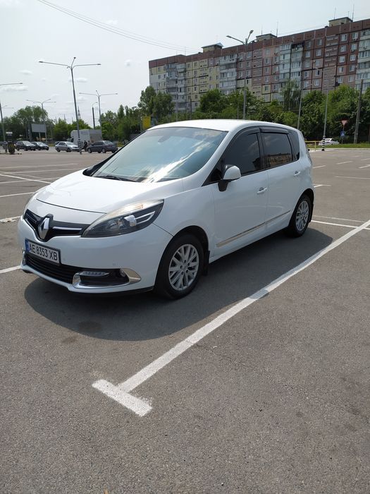 Рено Сценик3 автомат 2014