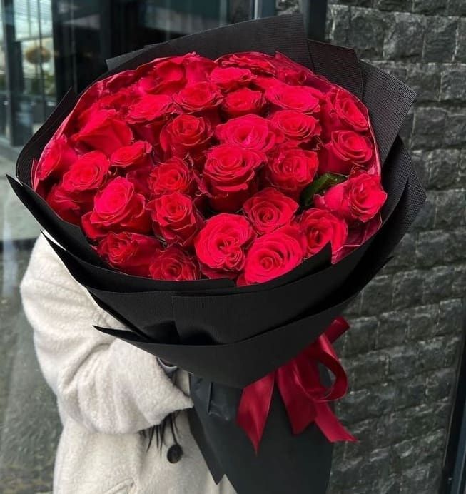 Букет зі 101 троянди • Доставка квітів Київ, Бровари та обл.•