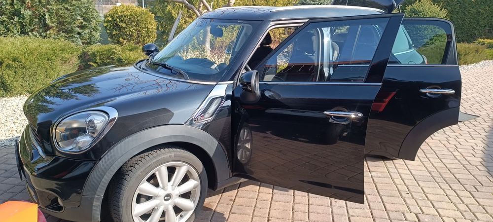 MINI Countryman Auto w bardzo dobrym stanie.