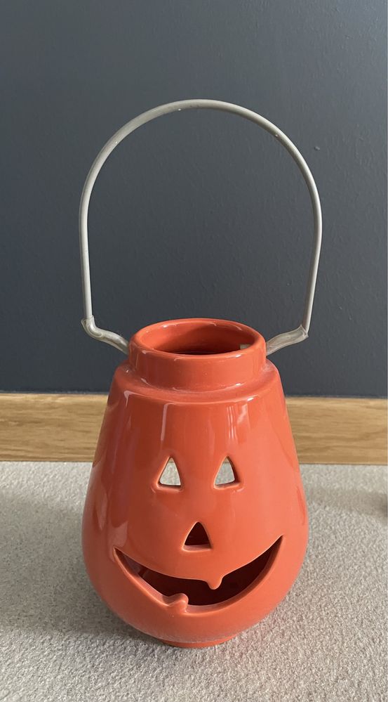 Lampion ceramiczny Hellowen, kominek i wygaszacz świeczek