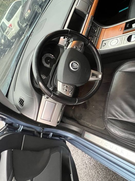 Продам терміново jaguar XF 3,0 148к пробігу