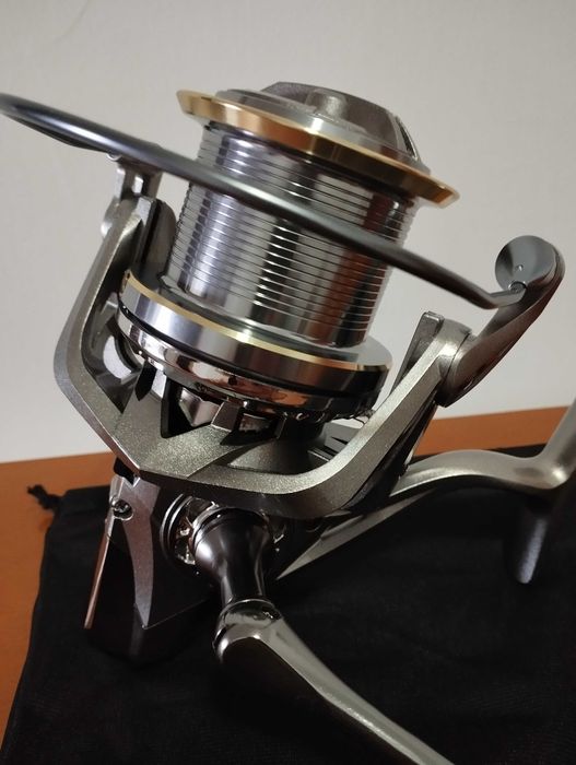 Carreto de pesca surfcasting 10 000
