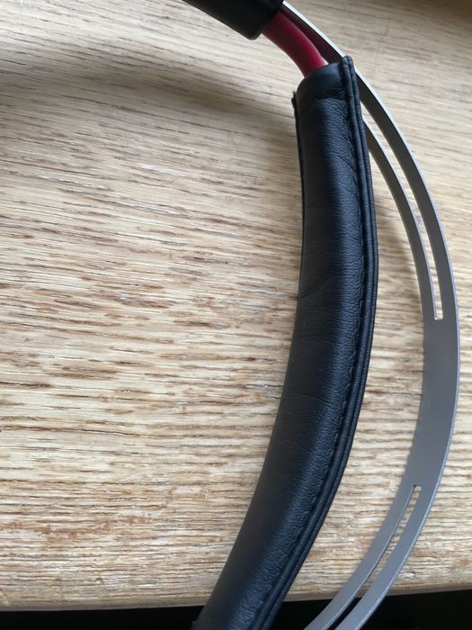 Słuchawki bezprzewodowe Poly Plantronics Voyager Focus B825