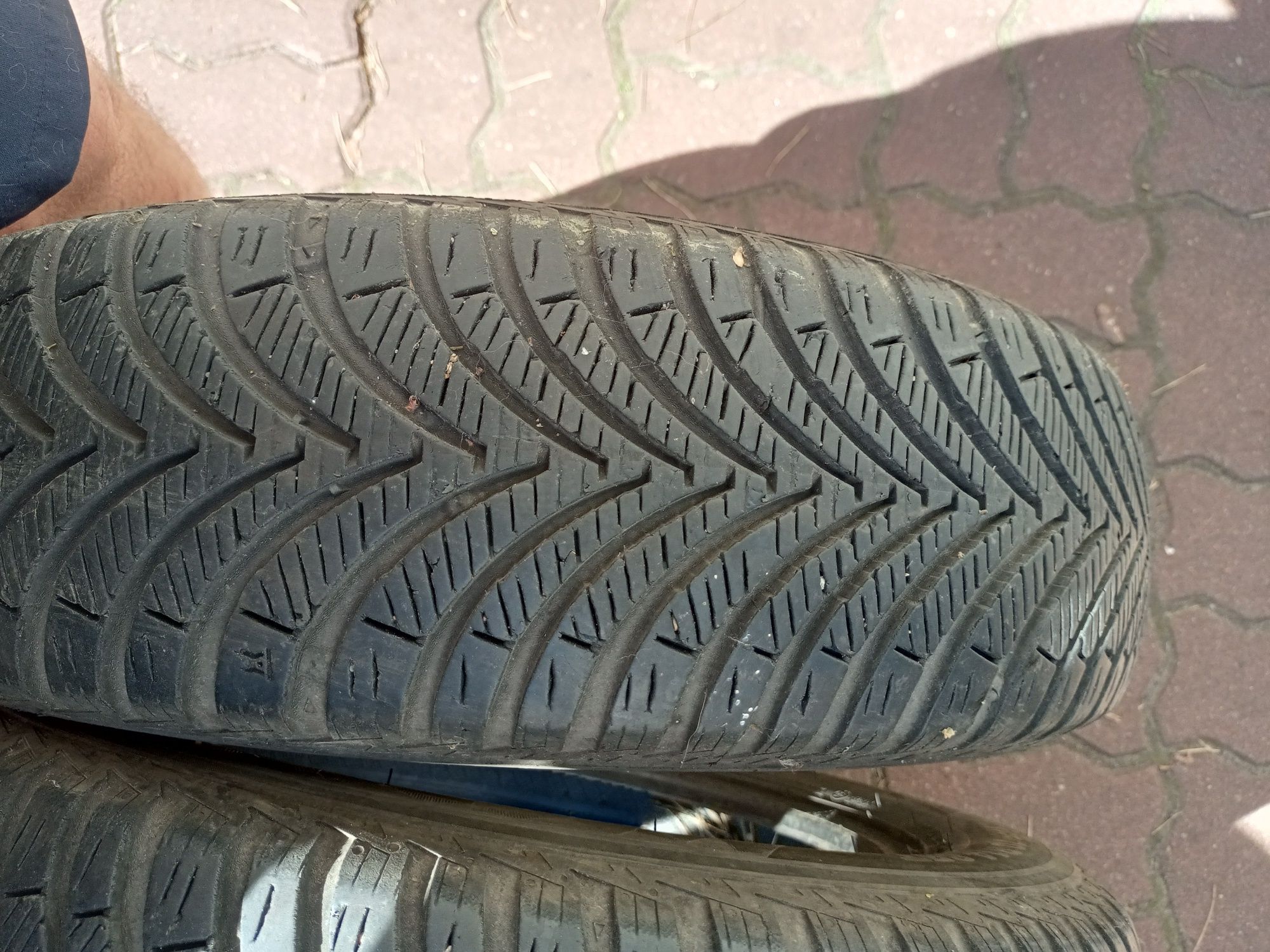 Opony całoroczne Kumho Solus4SHA32 165/70r14 85T 5,5mm 2022r Wawa